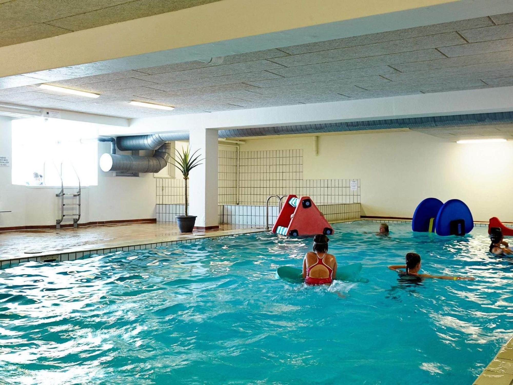 5 Person Holiday Home On A Holiday Park In Glesborg 外观 照片